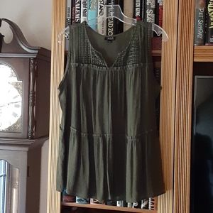 a.n.a. swing tank top olive